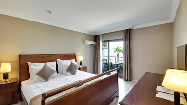 FAROS PREMIUM BEACH