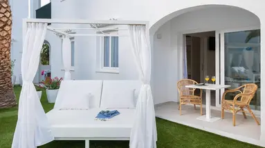 Fergus Carema Beach Menorca