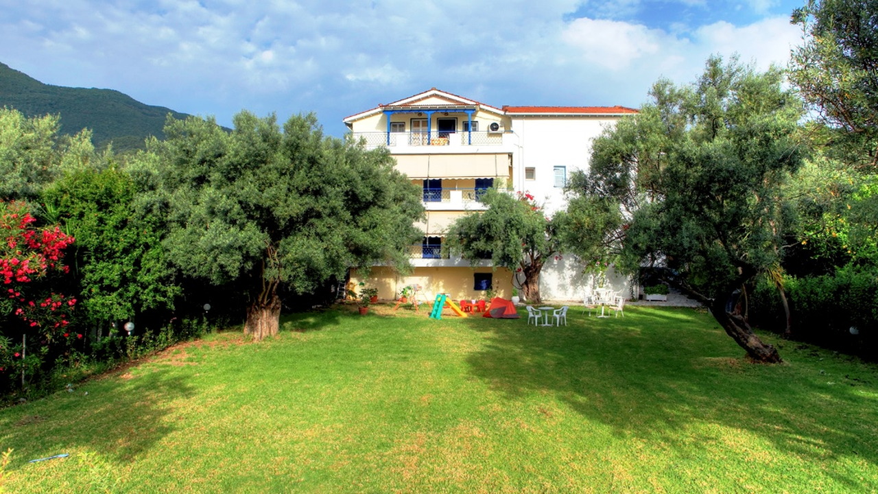 Filoxenia Apartments (Nikiana)