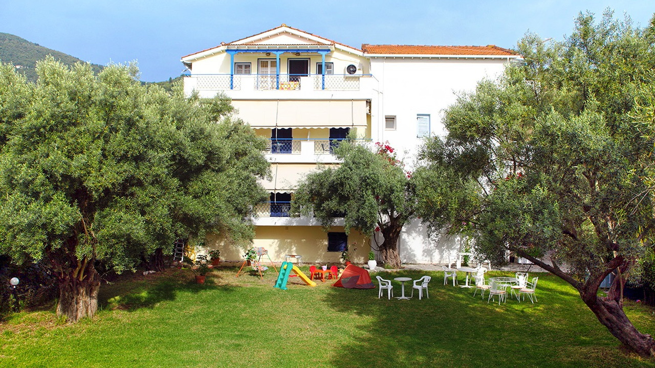 Filoxenia Apartments (Nikiana)
