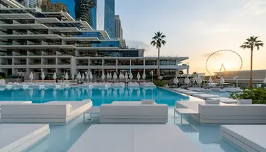 FIVE Luxe