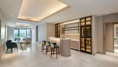 FIVE Luxe