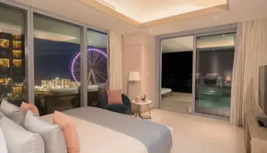FIVE Luxe