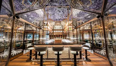 FIVE Luxe