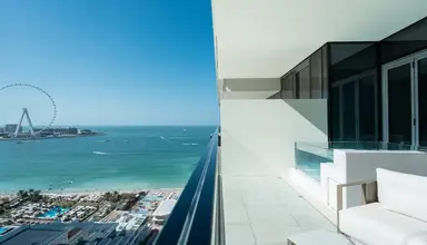FIVE Luxe