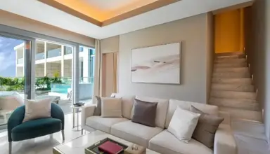 FIVE Luxe