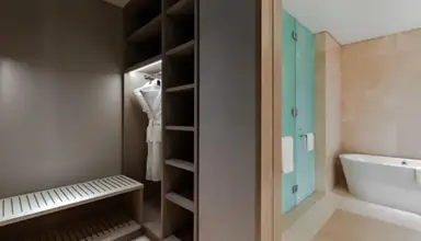 FIVE Luxe