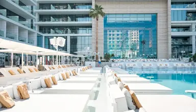 FIVE Luxe