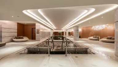 FIVE Luxe