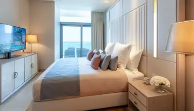 FIVE Luxe