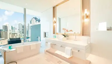 FIVE Luxe