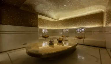 FIVE Luxe