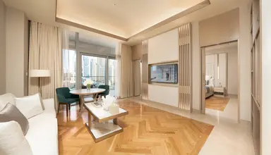 FIVE Luxe