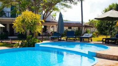 Flame Tree Cottages