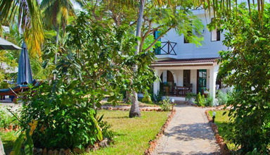 Flame Tree Cottages
