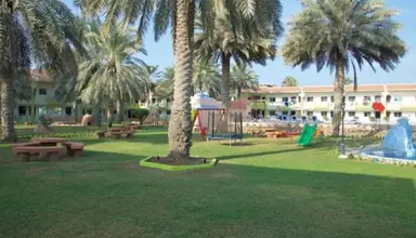 Flamingo Beach Resort