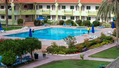 Flamingo Beach Resort