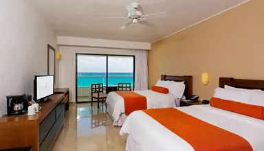 Flamingo Cancun Resort & Plaza