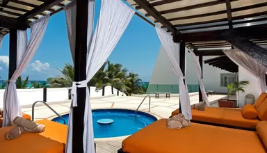 Flamingo Cancun Resort & Plaza
