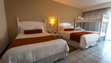 Flamingo Cancun Resort & Plaza