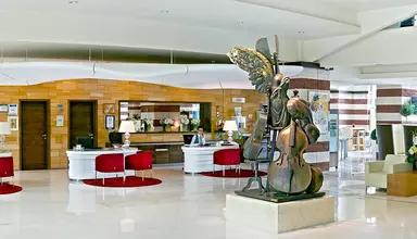 Flamingo Grand Hotel & Spa