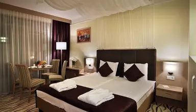 Flamingo Grand Hotel & Spa