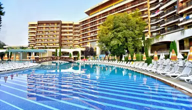 Flamingo Grand Hotel & Spa