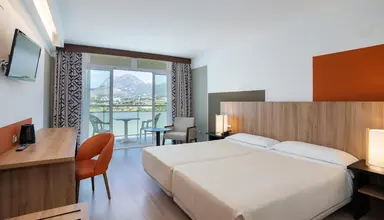 Flamingo Oasis