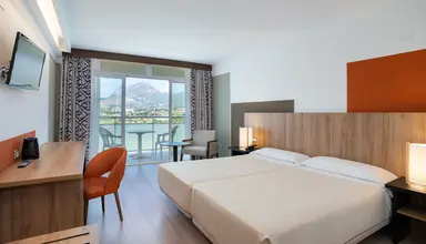 Flamingo Oasis