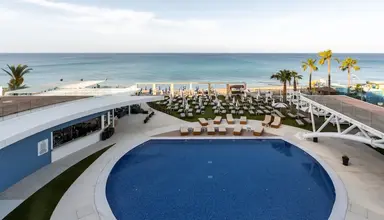 Flamingo Paradise Beach