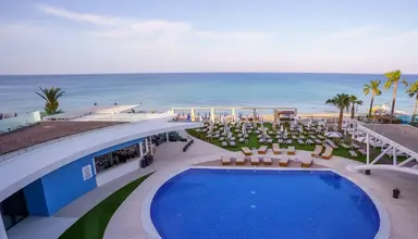 Flamingo Paradise Beach