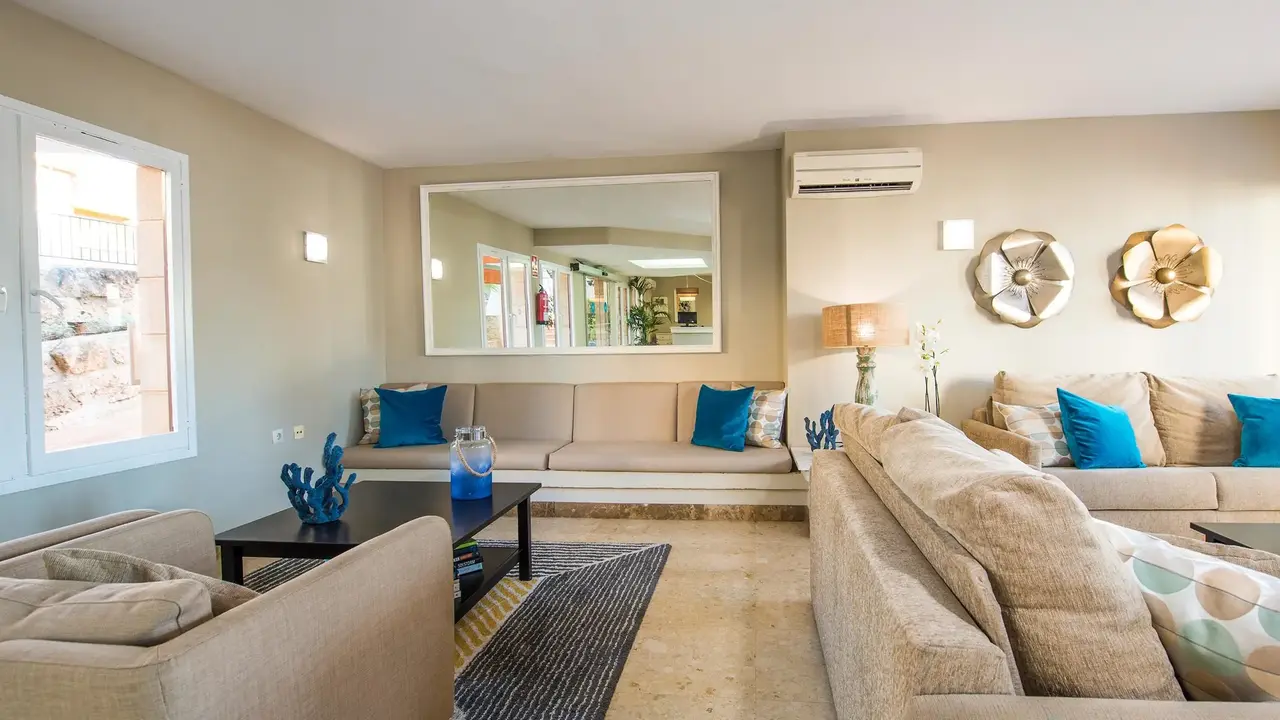 Flipflop Surfing Playa Apartments