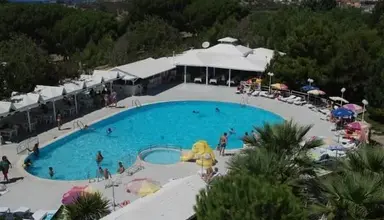 Flora Suites