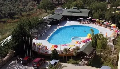Flora Suites