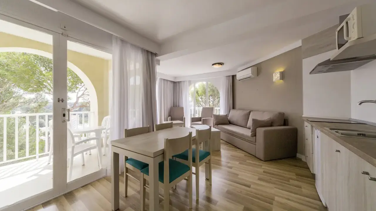 Floramar Aparthotel