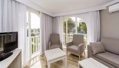 Floramar Aparthotel