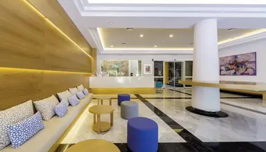 Floramar Aparthotel