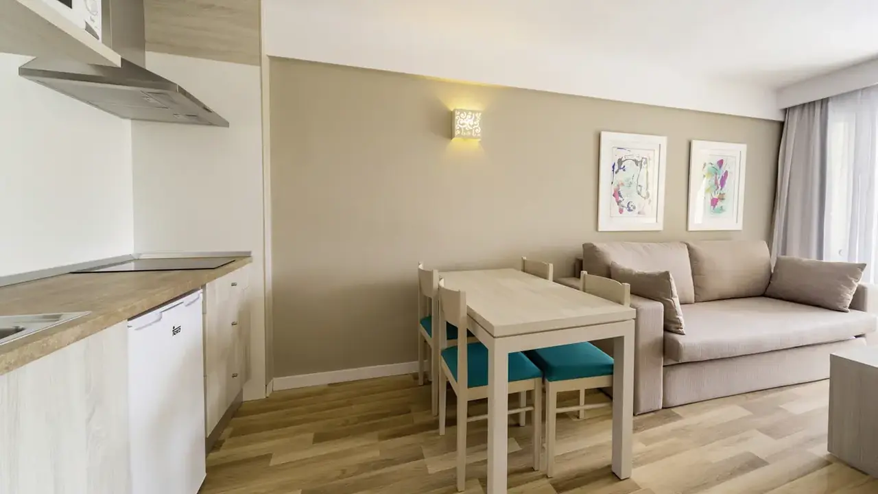 Floramar Aparthotel