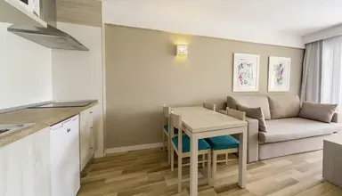 Floramar Aparthotel