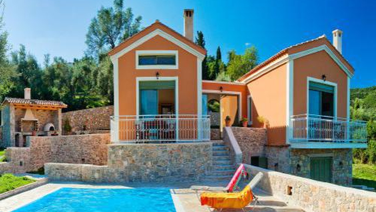 Fotini Villa