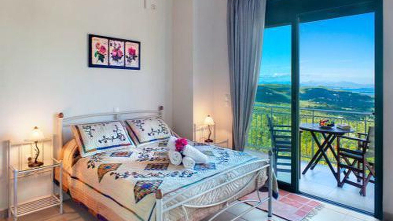 Fotini Villa