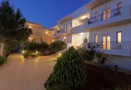 Fotis Studios Apartments