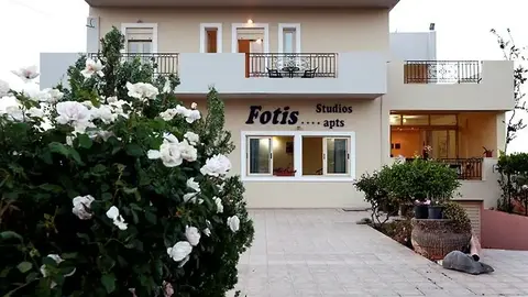 Hotel Fotis Studios Apartments