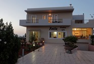 Fotis Studios Apartments