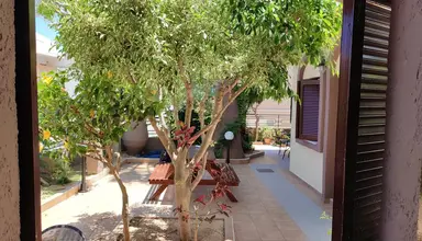 Fotula Apartments
