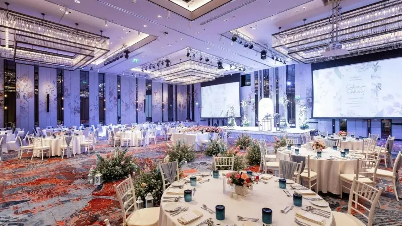 Four Points by Sheraton Phuket Patong Beach Resort