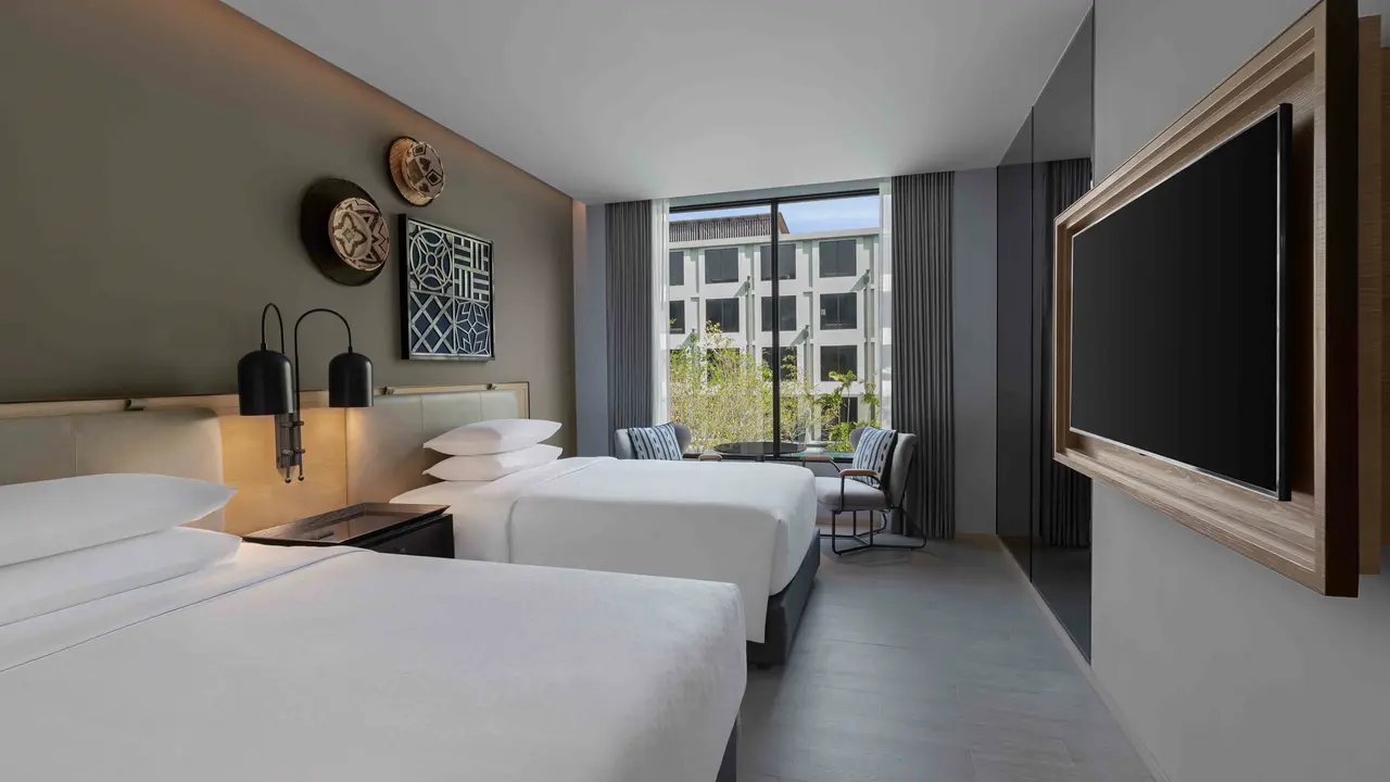 Four Points by Sheraton Phuket Patong Beach Resort