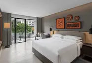 Four Points by Sheraton Phuket Patong Beach Resort