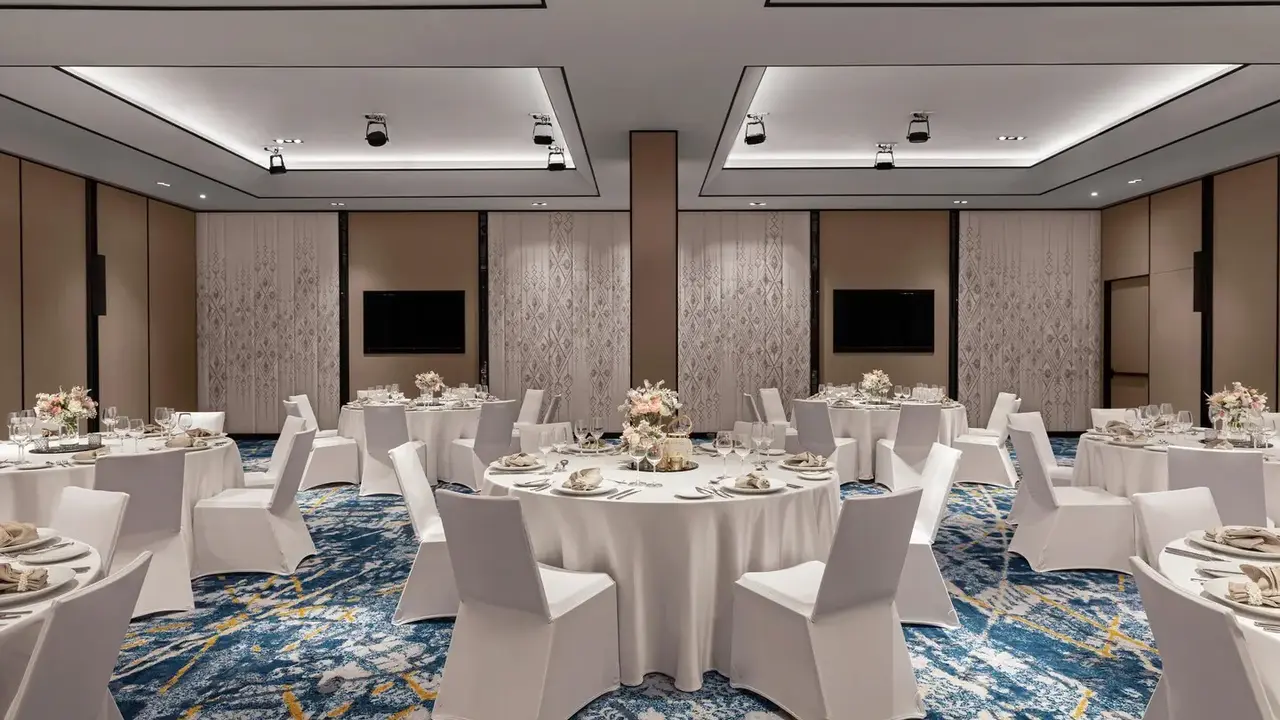 Four Points by Sheraton Phuket Patong Beach Resort