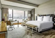 Four Seasons Hong Kong